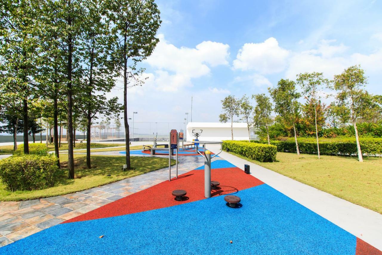 Encorp Strand Residences By Airhost Kota Damansara Exterior photo