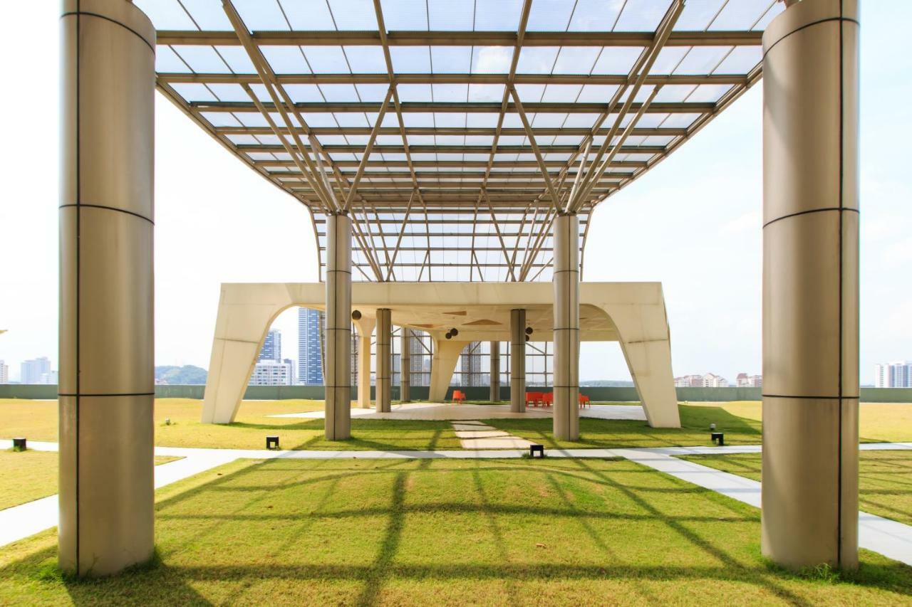 Encorp Strand Residences By Airhost Kota Damansara Exterior photo
